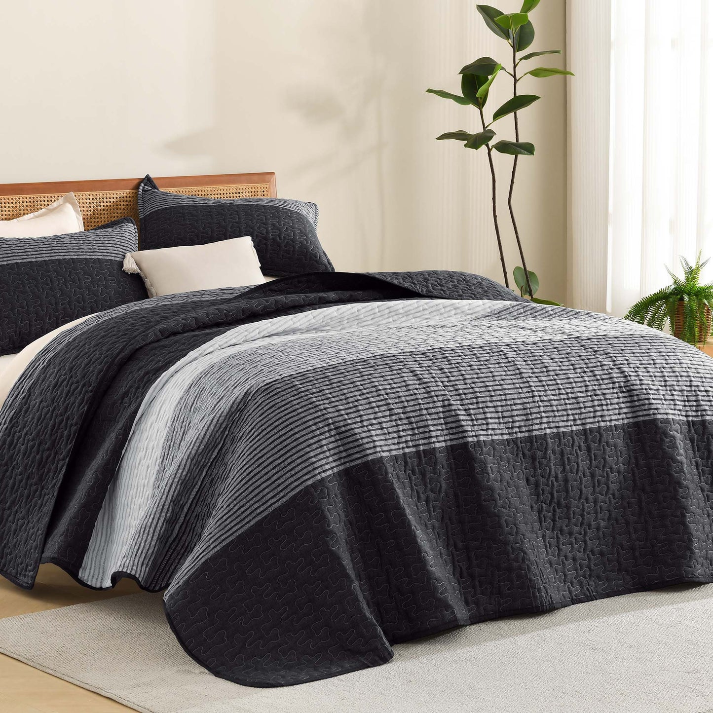 ShadowVeil™ Stripe Quilt Set — Unleash Bold Style and Year-Round Cloudlike Comfort